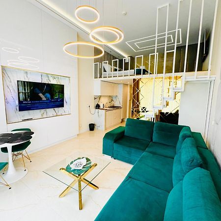 Adonis Beach سفينويتشي المظهر الخارجي الصورة