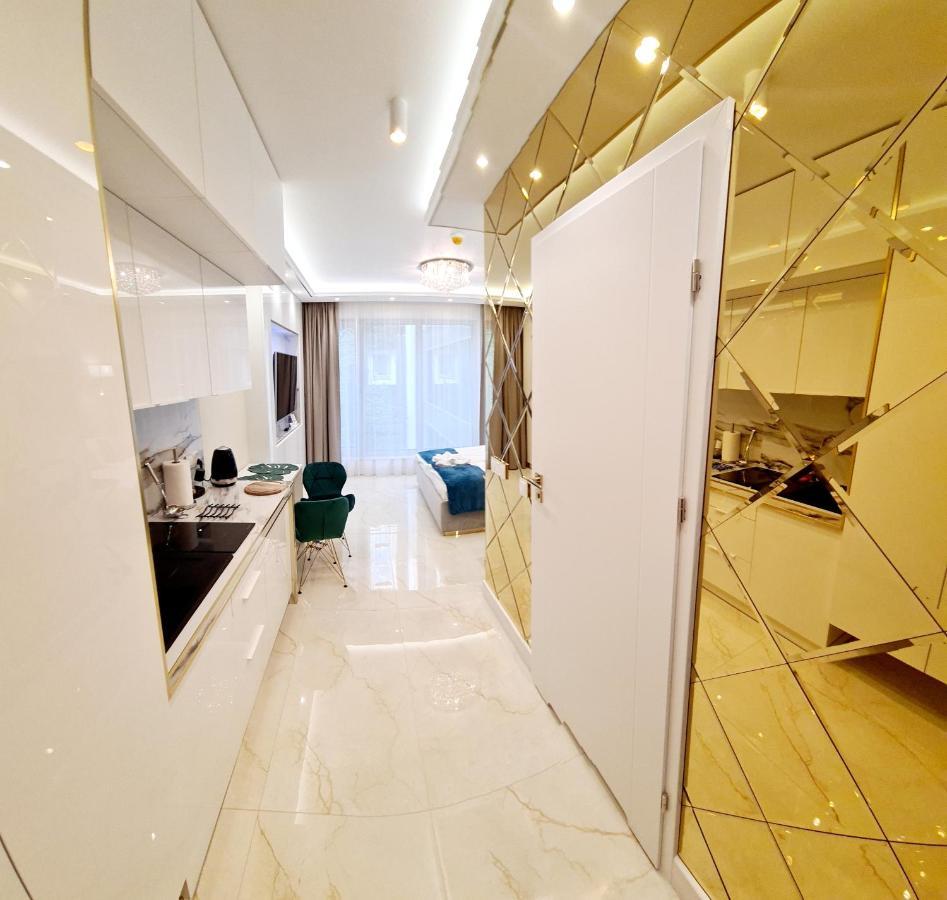 Adonis Beach سفينويتشي المظهر الخارجي الصورة